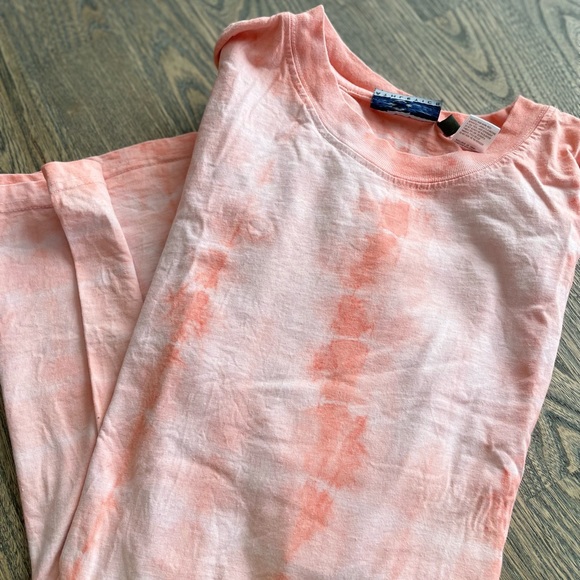 Vintage Pink Tie-Dye Tshirt - Picture 3 of 4